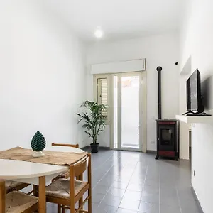  Casa vacanze Peonia Charming House